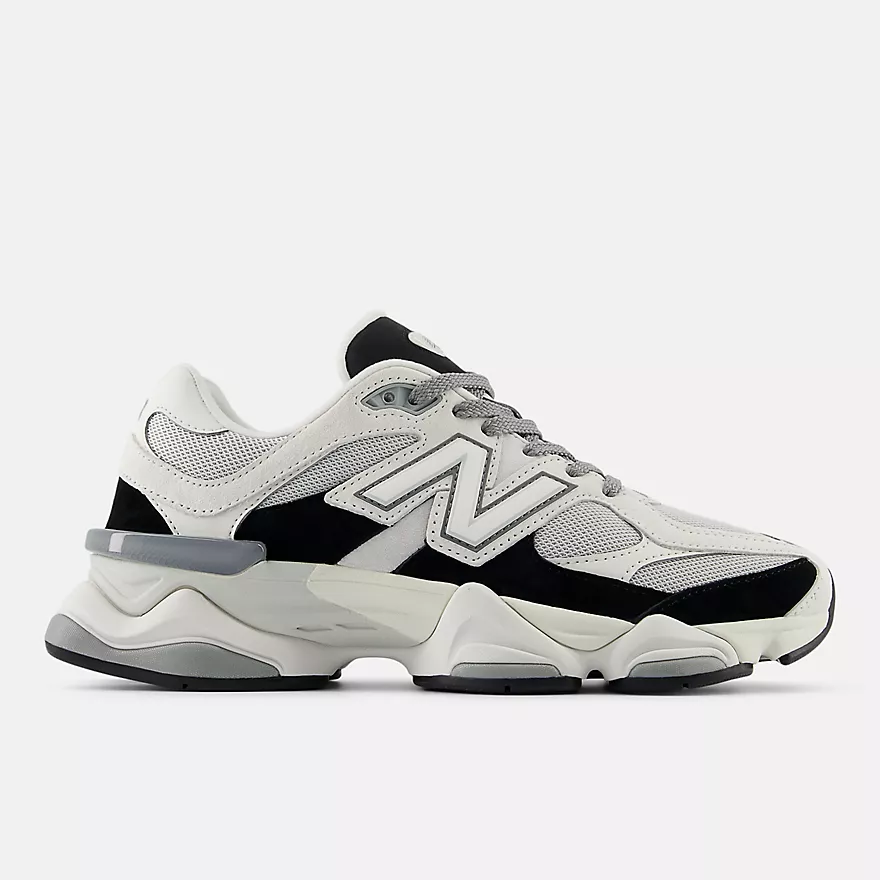 New Balance 9060 (Black/White) - 2