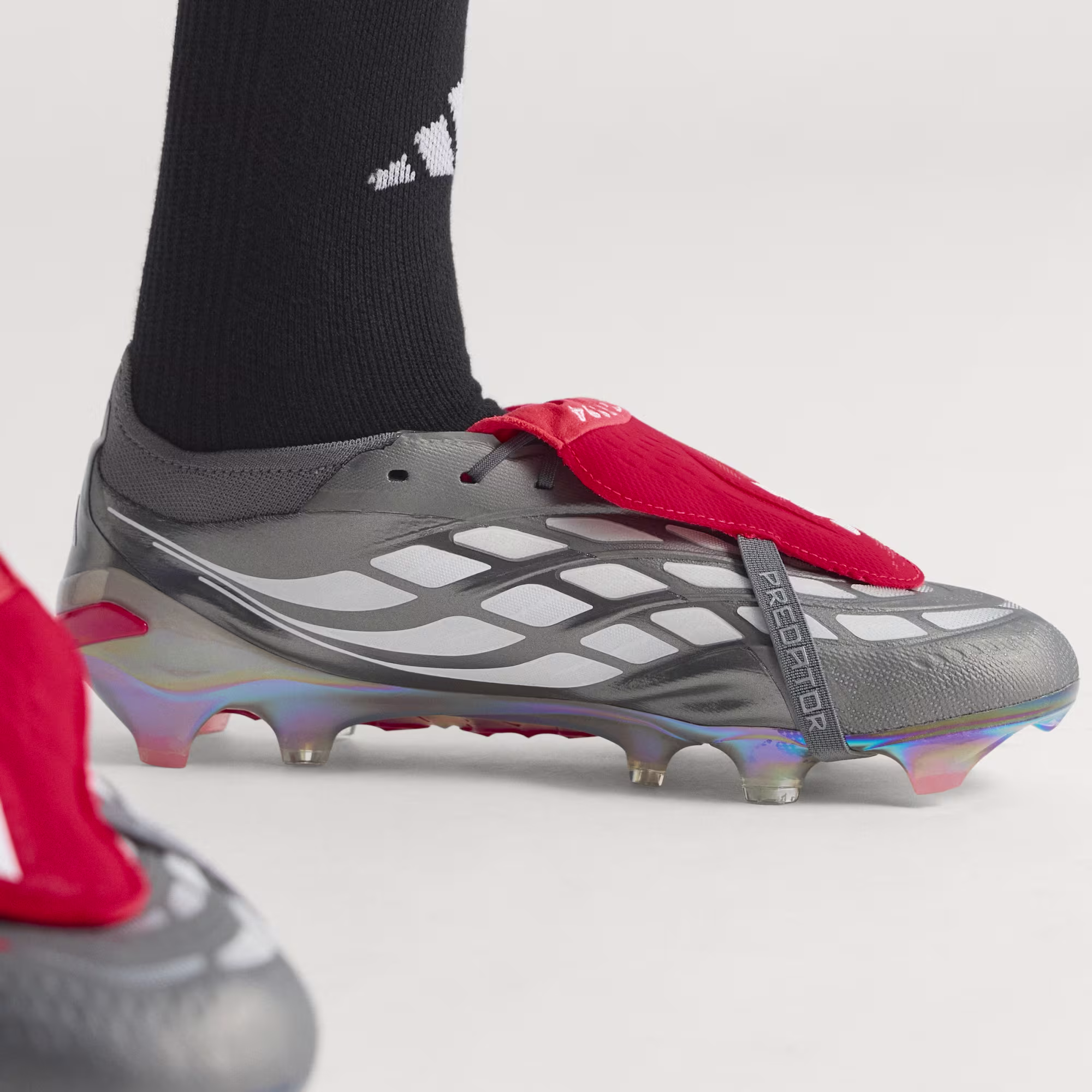 PREDATOR ELITE Fold-Over Tongue Firm Ground Soccer Cleats - 8