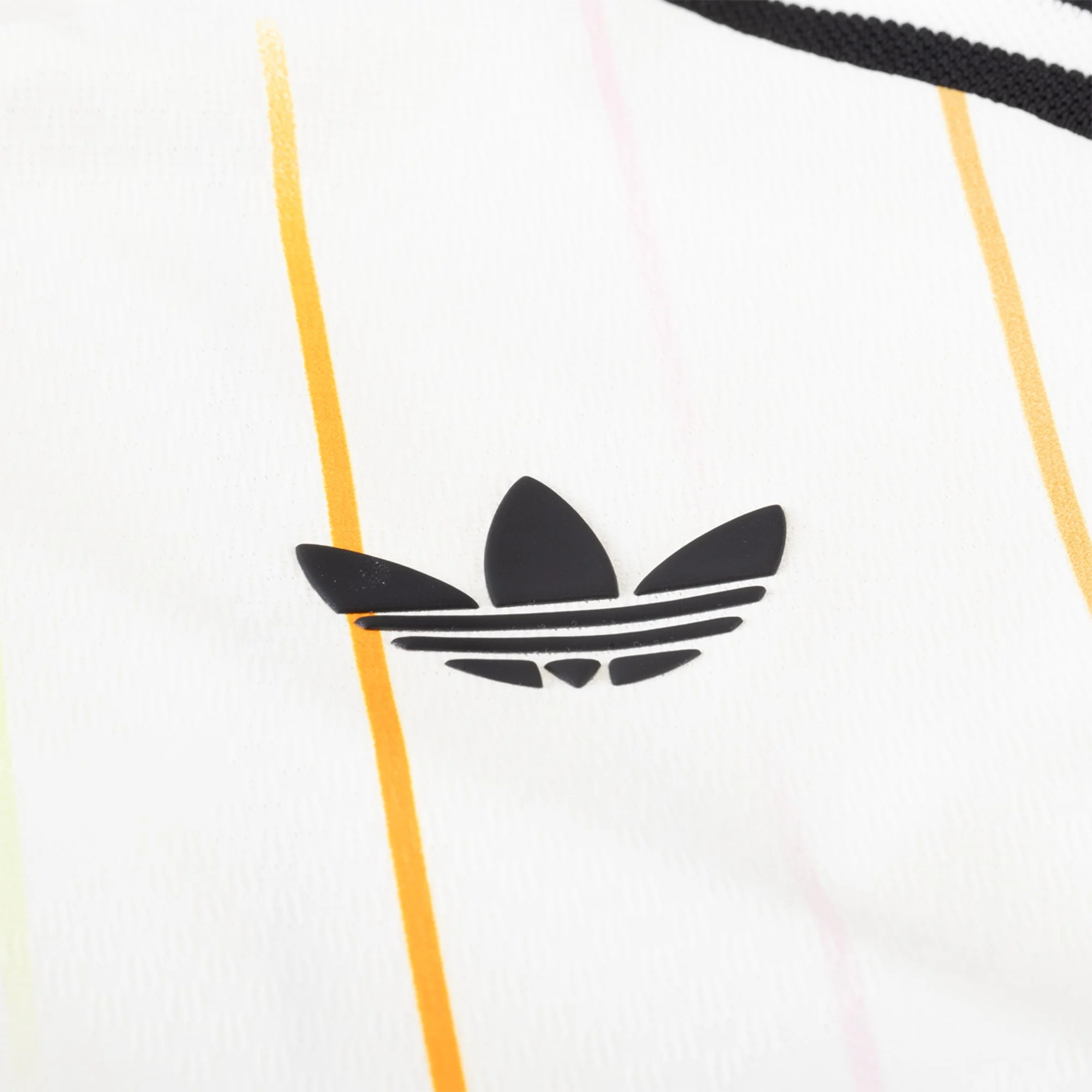Japan Away 26/27 - 3