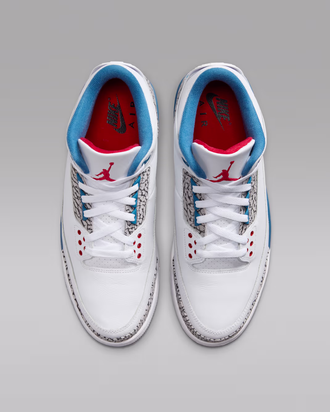 Air Jordan 3 Retro "True Blue" - 4